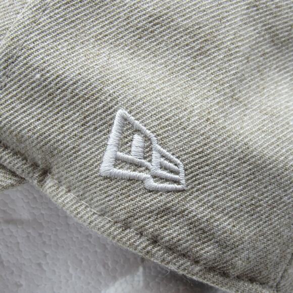 New Era 9TWENTY Arkansas Razorbacks Women's Hat Ball Cap Adjustable Khaki EUC - Picture 9 of 11